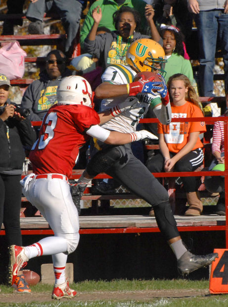 UHIGH vs JACKSONVILLE FTBALL 4 SAS.jpg